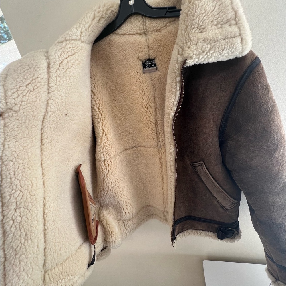 Men's Shearling Aviator Jacket - Brown - Picture 14 of 15